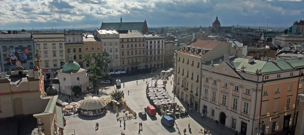 krakow-marketsquareb-lo